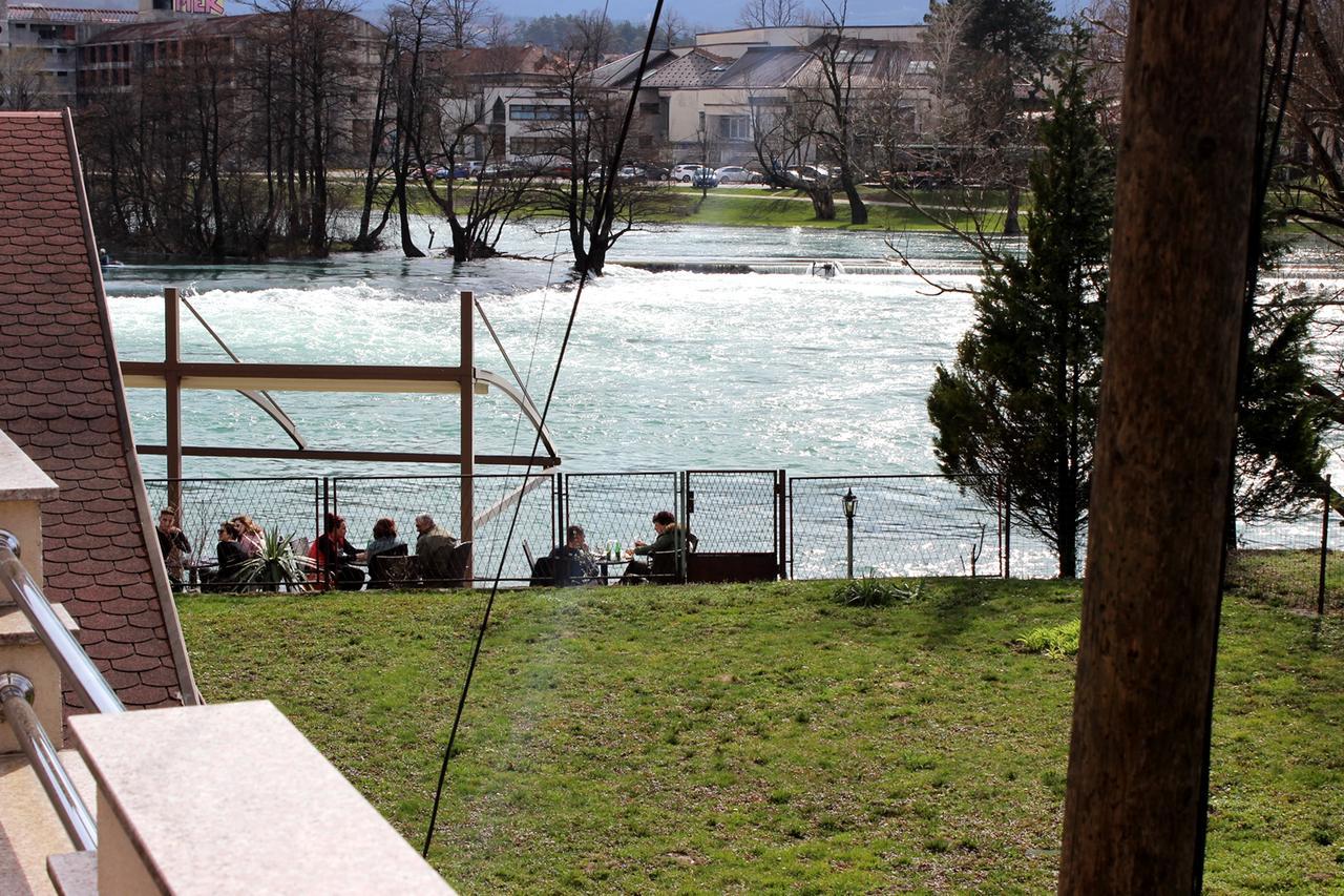 Apartman River Una Bihać Екстериор снимка